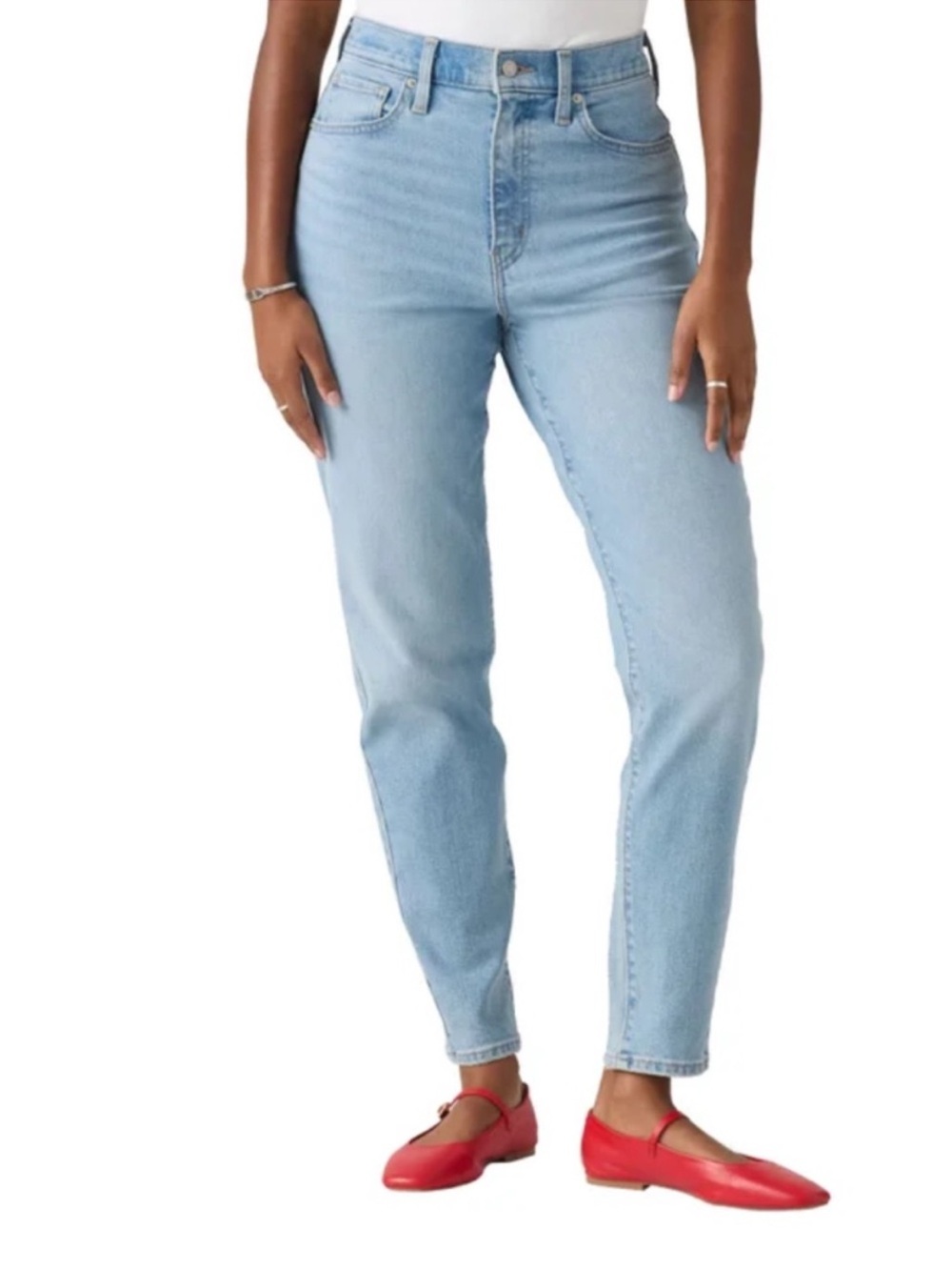 Levi Strauss & Co High Waisted Mom Jean Light Wash Size 29